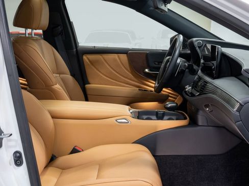 Used 2024 Lexus LS 500 500 Base image 41