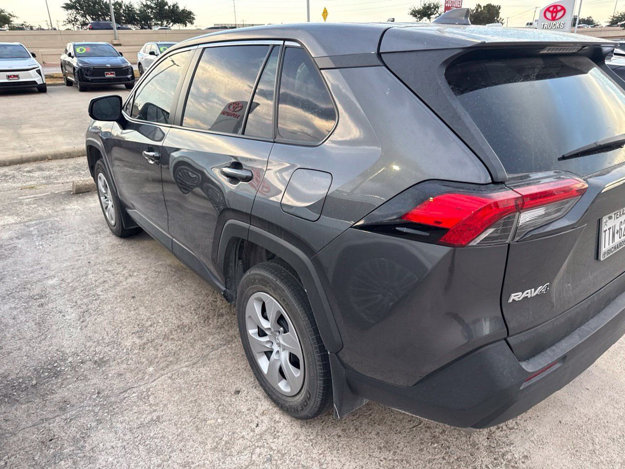 Used 2024 Toyota RAV4 LE FWD image 5