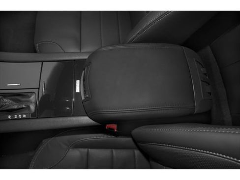 Used 2015 Ford Taurus Limited w/ Equipment Group 301A FWD image 17