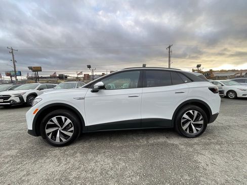 Used 2023 Volkswagen ID.4 Pro image 5