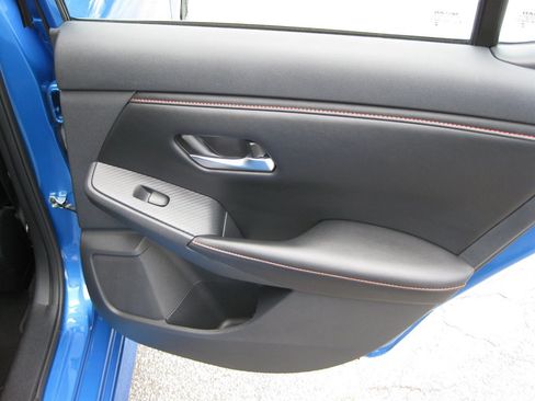 Used 2024 Nissan Sentra SR w/ SR Premium Package FWD image 34
