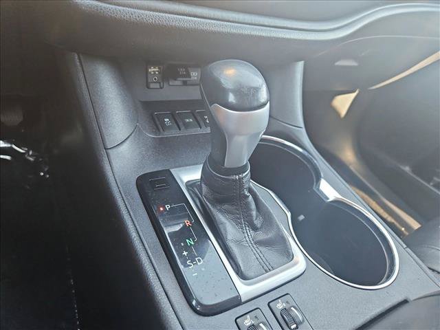 Used 2018 Toyota Highlander SE AWD/4WD image 12