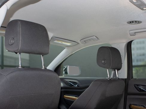 Used 2022 GMC Acadia SLE w/ Driver Convenience Package image 14