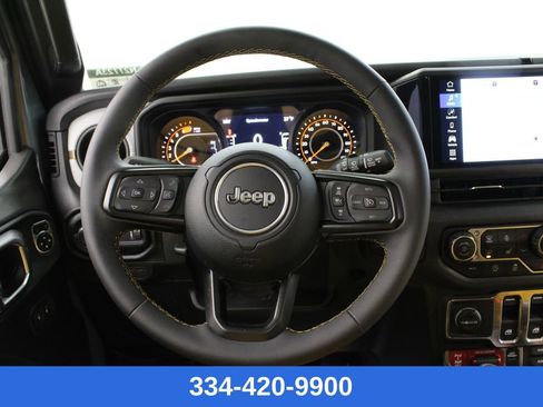 Used 2024 Jeep Wrangler Willys image 19