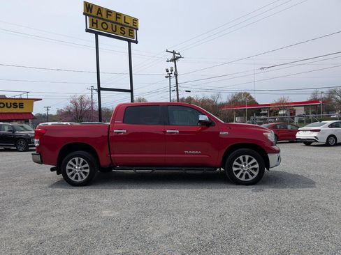 Used 2011 Toyota Tundra Limited w/ Platinum Pkg image 5