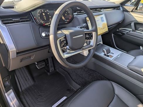 New 2026 Land Rover Range Rover Long Wheelbase SE image 7