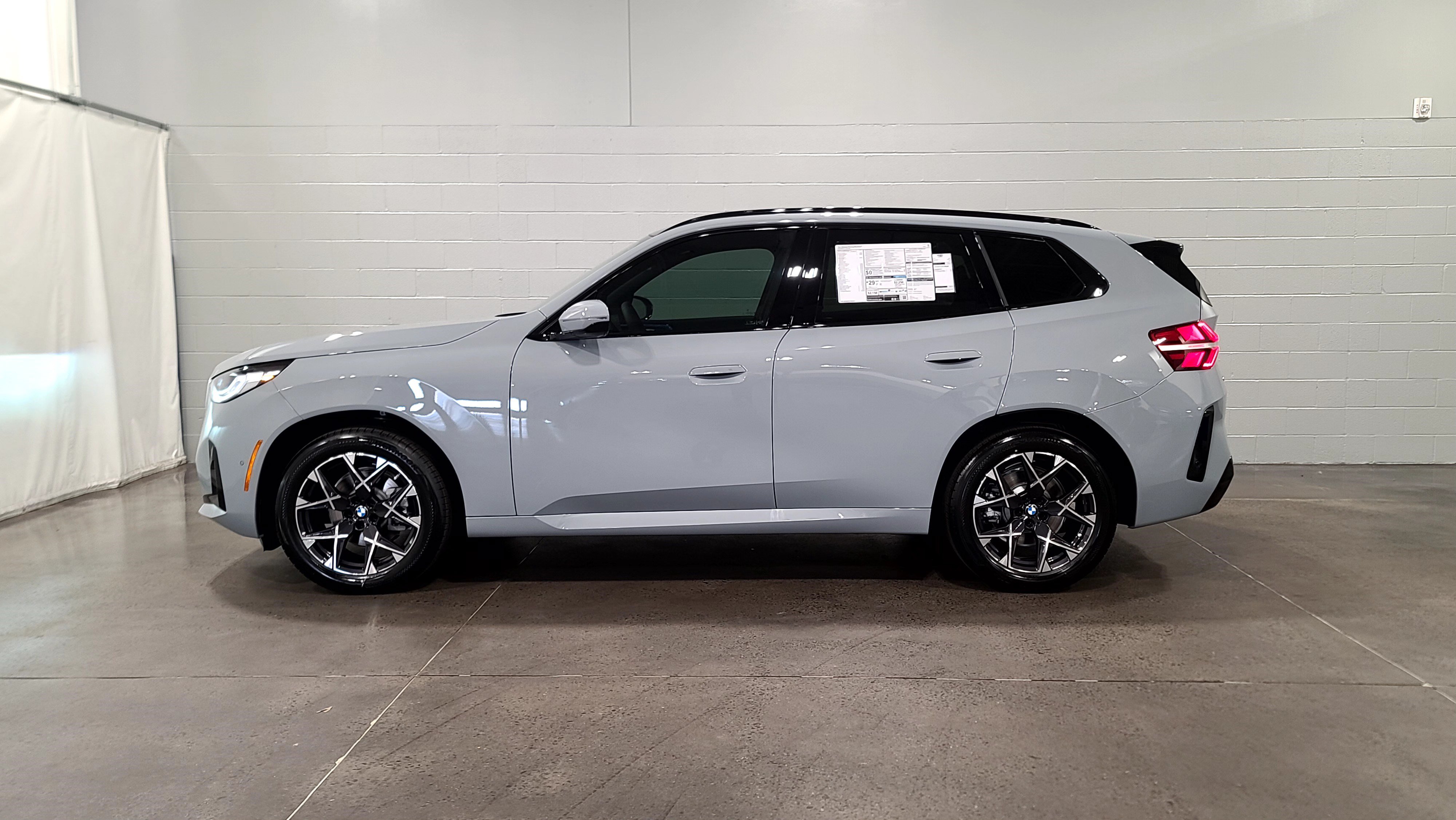 Used 2026 BMW X3 xDrive30i w/ M Sport Package AWD/4WD image 5