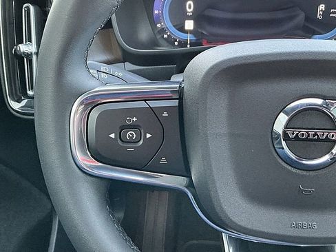 Certified 2023 Volvo C40 P8 Recharge Plus image 27