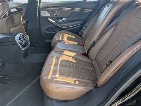 Used 2019 Mercedes-Benz S 560 4MATIC Sedan image 20