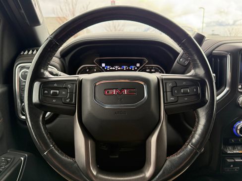 Used 2022 GMC Sierra 3500 AT4 w/ AT4 Premium Plus Package image 9