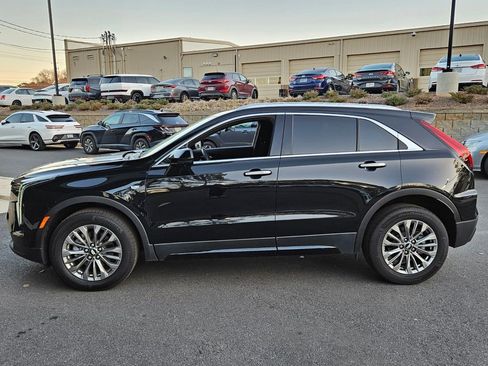 Used 2025 Cadillac XT4 Premium Luxury image 4