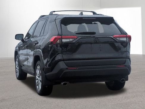 Certified 2023 Toyota RAV4 XLE Premium image 9