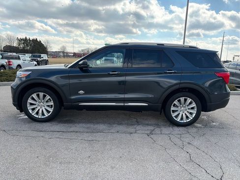 Used 2023 Ford Explorer King Ranch w/ Technology Package image 4