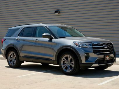 New 2026 Ford Explorer Active w/ Active Comfort Package