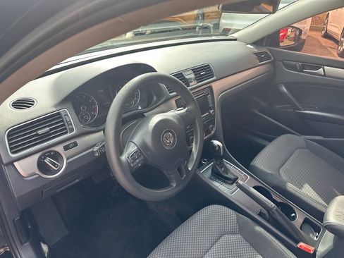 Used 2015 Volkswagen Passat 1.8T S w/ Technology Package FWD image 17