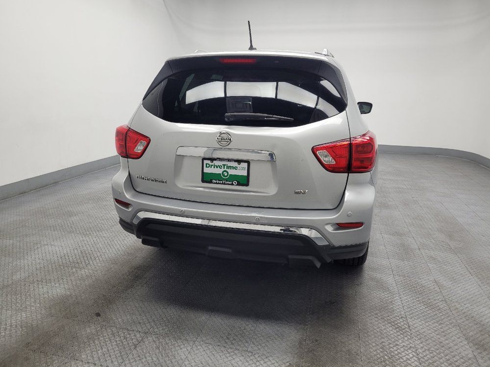 Used 2018 Nissan Pathfinder SV FWD image 7