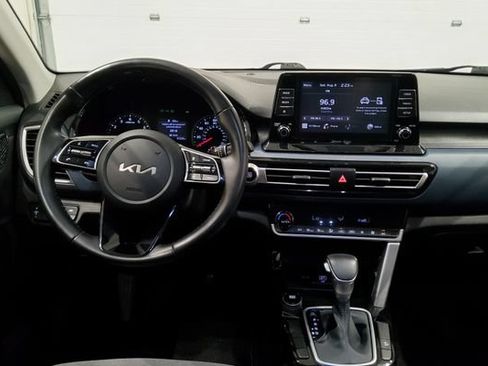 Used 2023 Kia Seltos S FWD image 23