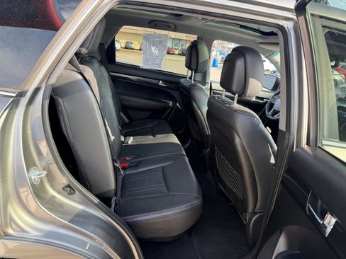 Used 2013 Kia Sorento SX w/ SX Premium Pkg image 25