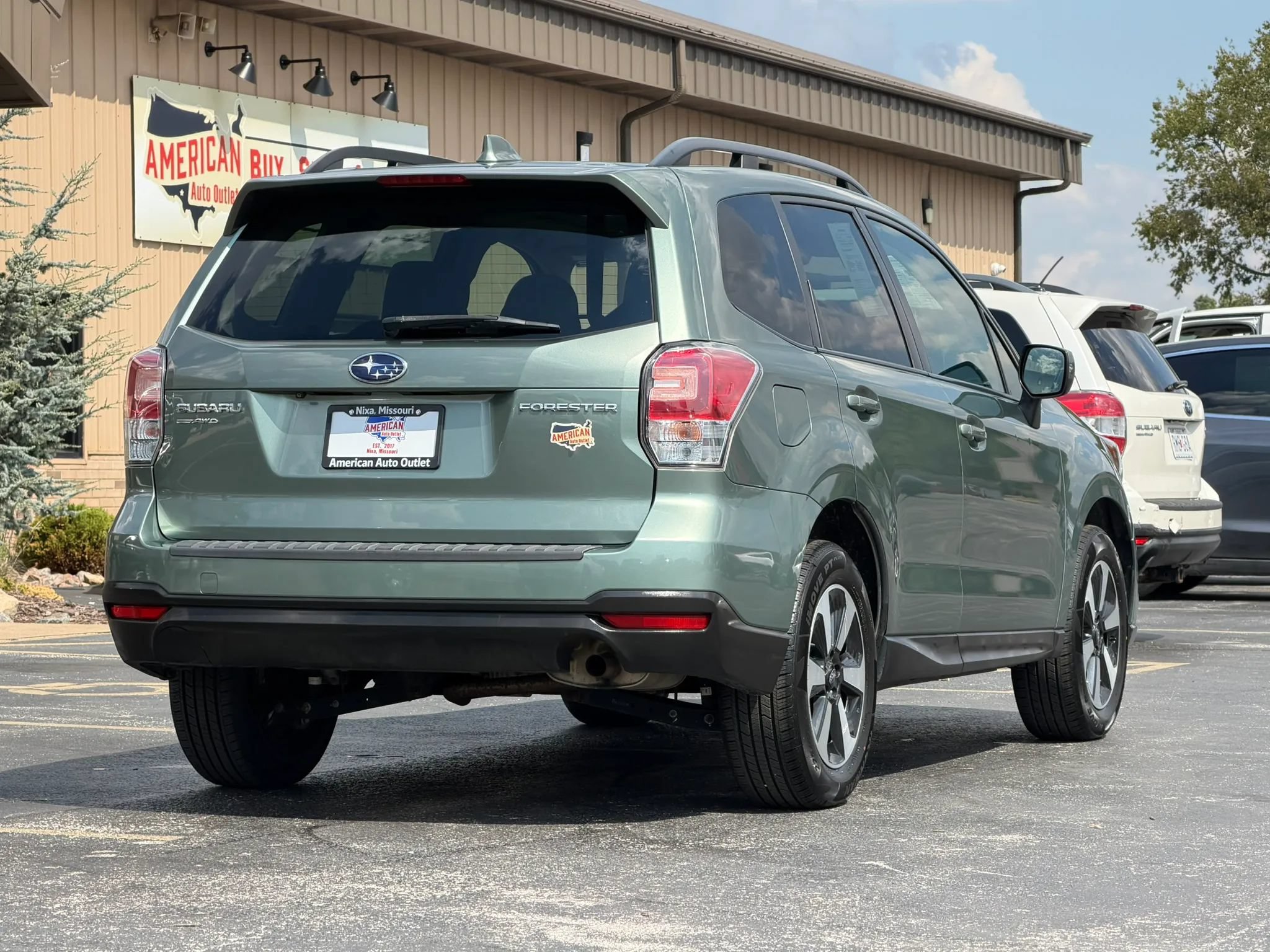Used 2018 Subaru Forester 2.5i Premium w/ All-Weather Package AWD/4WD image 97