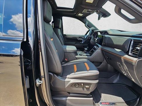 Used 2025 GMC Sierra 1500 AT4 w/ AT4 Premium Package AWD/4WD image 20