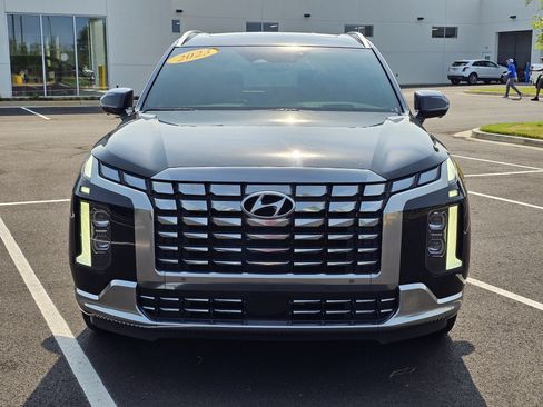 Used 2023 Hyundai Palisade Calligraphy w/ Cargo Package AWD/4WD image 3
