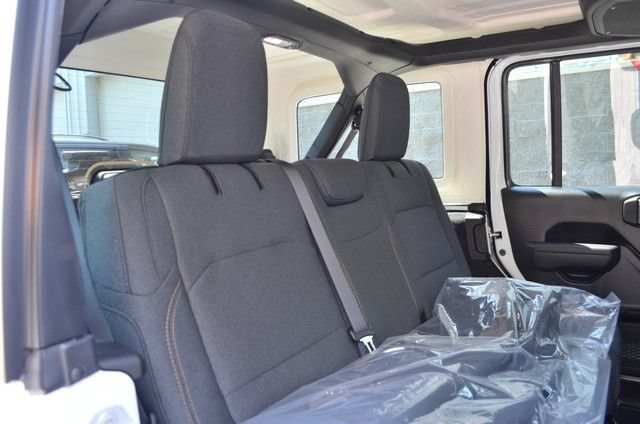 New 2026 Jeep Wrangler Unlimited Sport AWD/4WD image 32