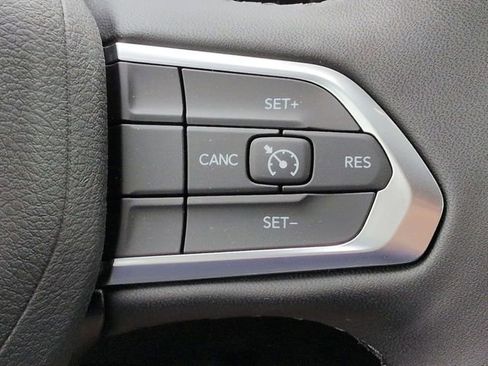 New 2026 Jeep Compass Latitude image 24