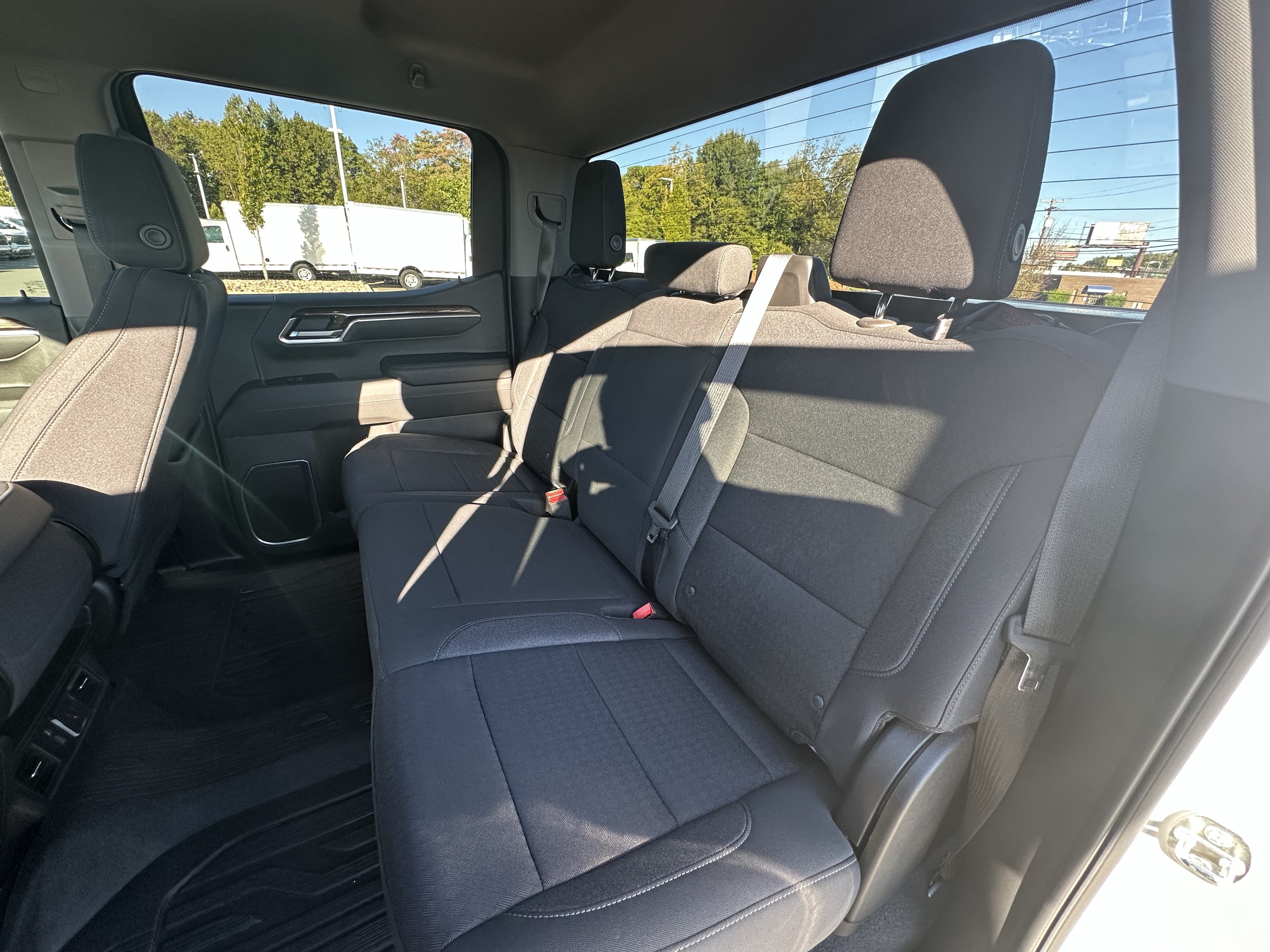 Used 2022 GMC Sierra 1500 SLE AWD/4WD image 28