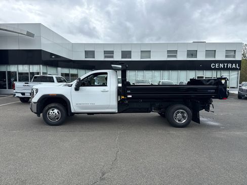 New 2026 GMC Sierra 3500 SLE w/ SLE Convenience Package AWD/4WD image 2