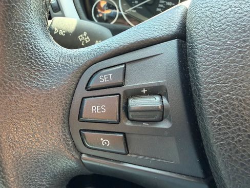 Used 2015 BMW 320i Sedan RWD image 17