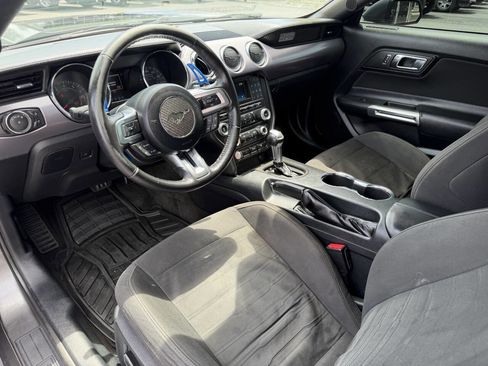 Used 2016 Ford Mustang GT RWD image 10