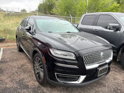Used 2019 Lincoln Nautilus Reserve AWD/4WD image 4