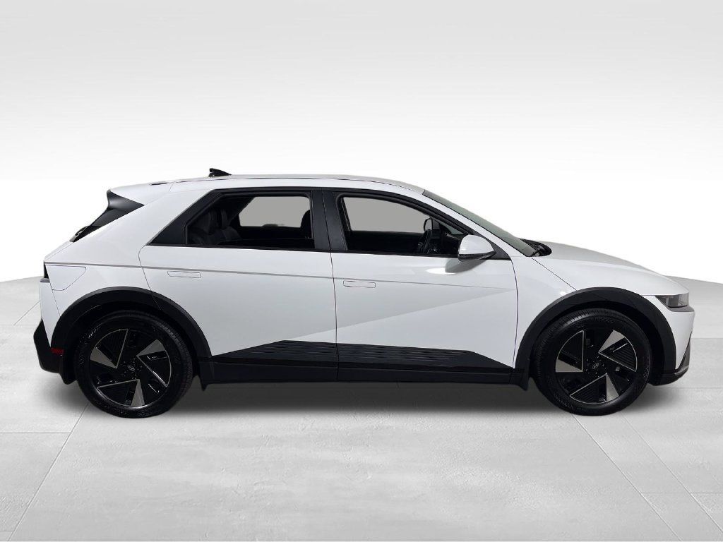 Certified 2026 Hyundai Ioniq 5 SEL RWD image 2