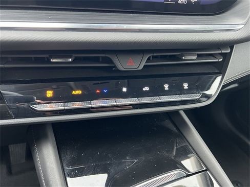 Certified 2025 Buick Envision Preferred image 16