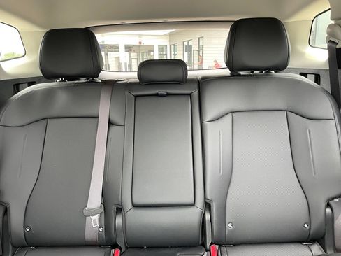 Certified 2025 Kia Sportage EX AWD/4WD image 23