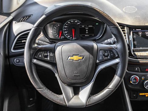 Used 2018 Chevrolet Trax LT w/ LT Convenience Package AWD/4WD image 13