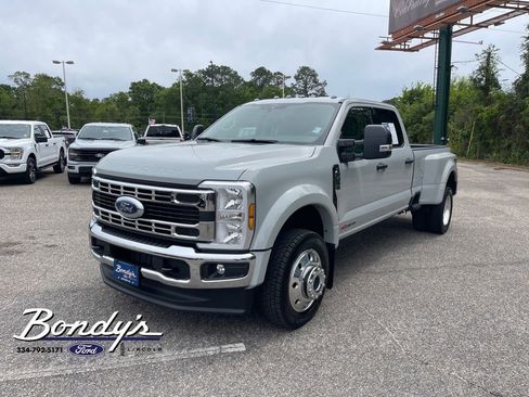 Used 2026 Ford F450 XLT w/ FX4 Off-Road Package AWD/4WD image 3