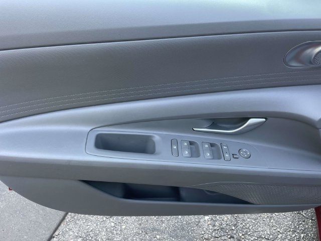 Certified 2023 Hyundai Elantra SEL FWD image 18