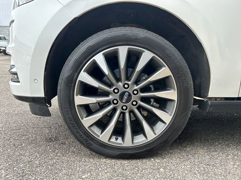 Used 2021 Lincoln Navigator L Reserve w/ Luxury Package image 7