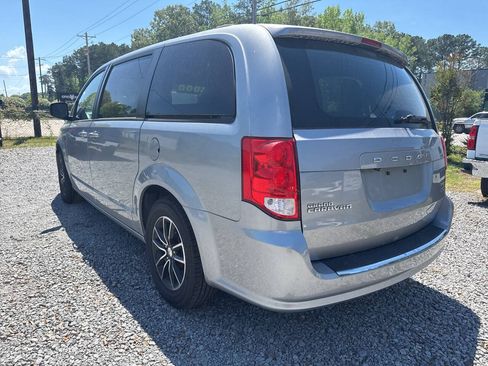 Used 2018 Dodge Grand Caravan GT FWD image 5