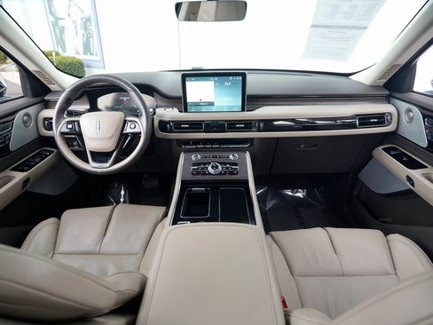 Used 2023 Lincoln Aviator Reserve w/ Equipment Group 201A image 45