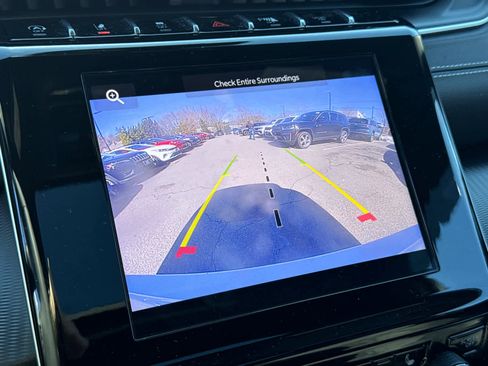 Used 2023 Jeep Grand Cherokee L Laredo image 24