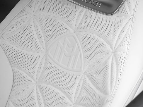 Used 2026 Mercedes-Benz Maybach SL 680 image 38