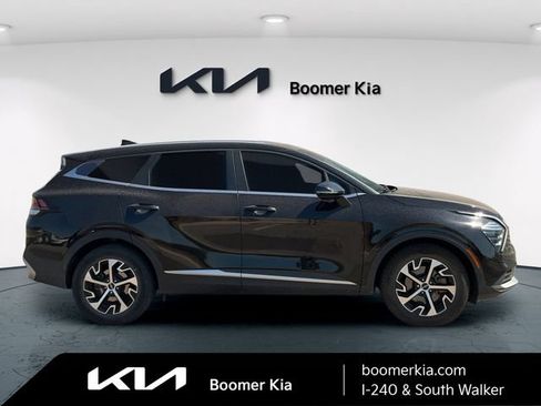 Certified 2024 Kia Sportage EX FWD image 4