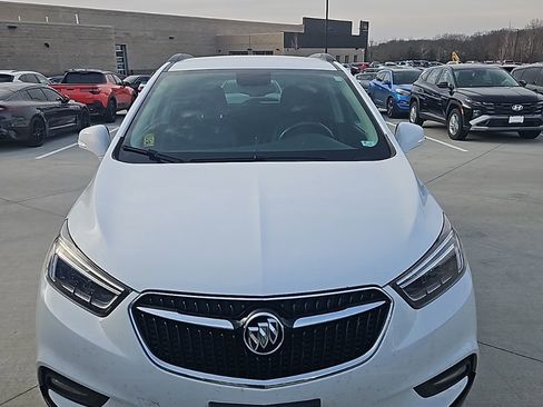 Used 2017 Buick Encore Essence image 1