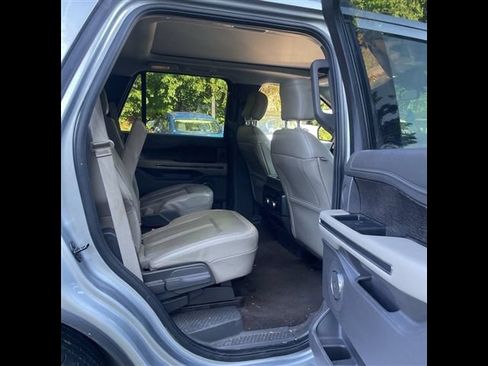 Used 2020 Ford Expedition Limited RWD image 5