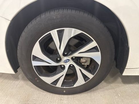 Used 2024 Subaru Legacy Premium AWD/4WD image 8