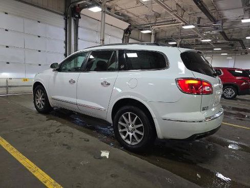 Used 2017 Buick Enclave Convenience image 2