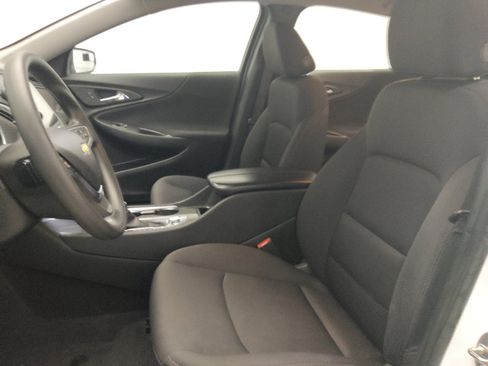 Used 2023 Chevrolet Malibu LT FWD image 17