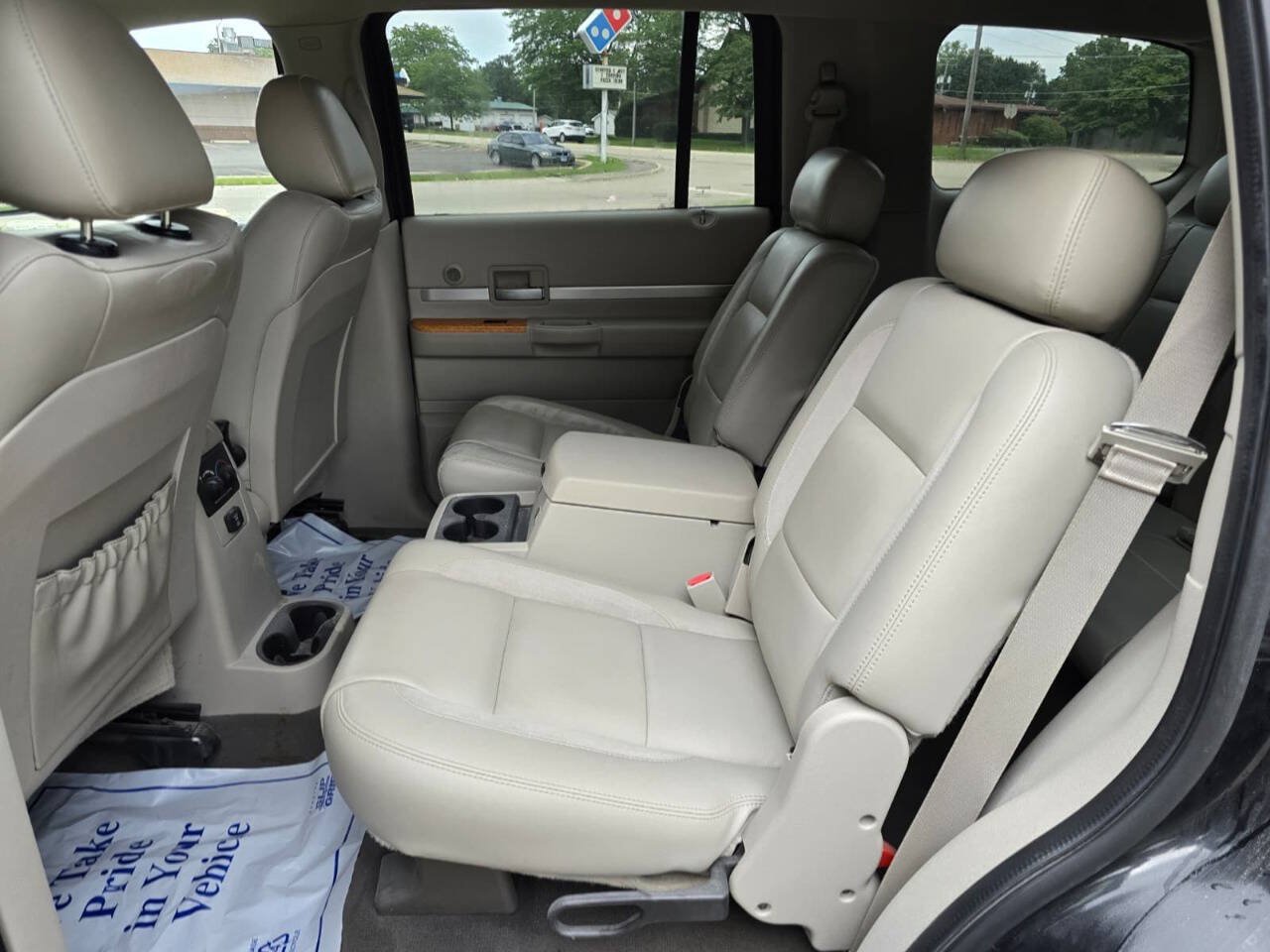 Used 2007 Chrysler Aspen Limited AWD/4WD image 18